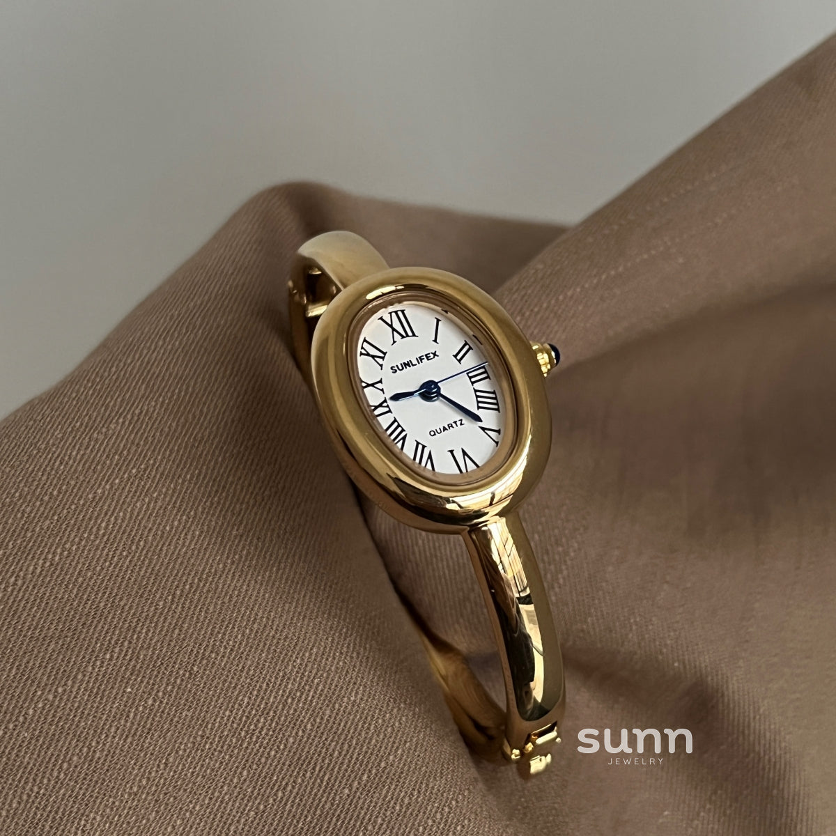 Scarleth Vintage Oval Watch [PI9P76CE]