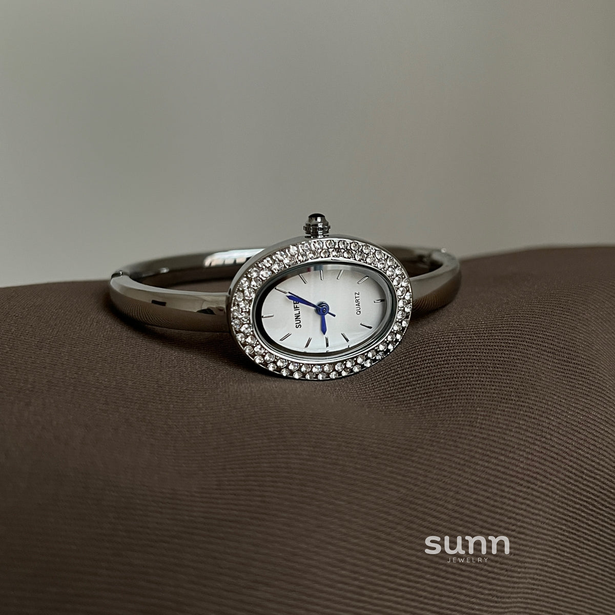 Scarleth Vintage Oval Watch [2683GLKX]