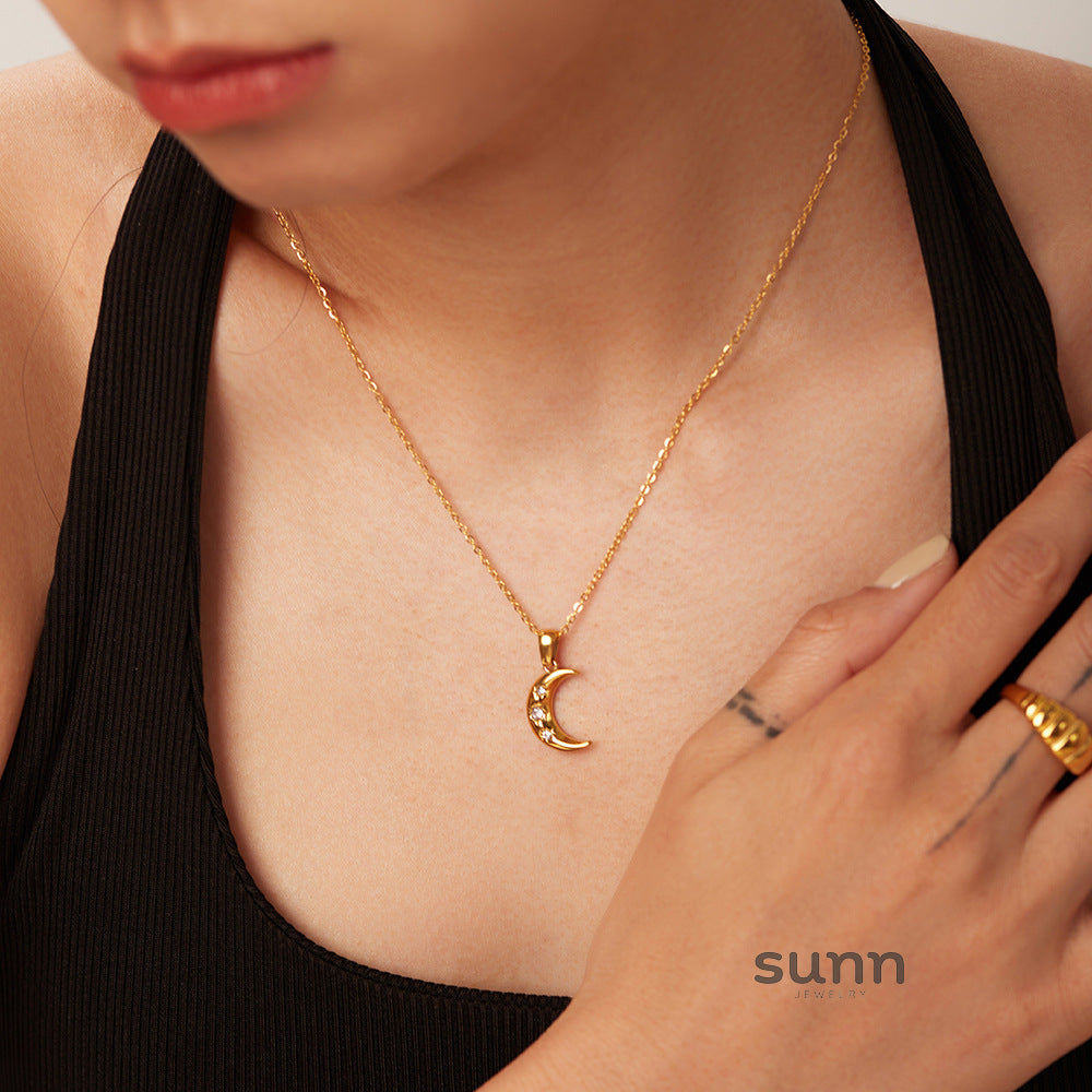 Scarlette Layered Moon Necklace [58KH61O8]