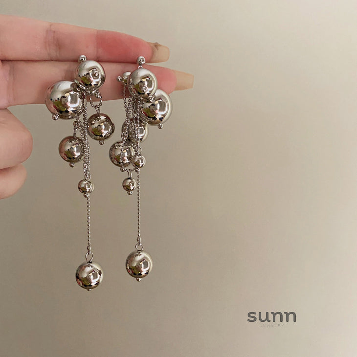 Scottie French Tassel Earrings [HY47C6EV]