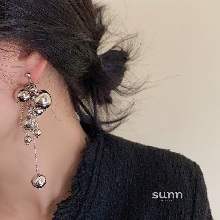 Scottie French Tassel Earrings [Y948K74C]