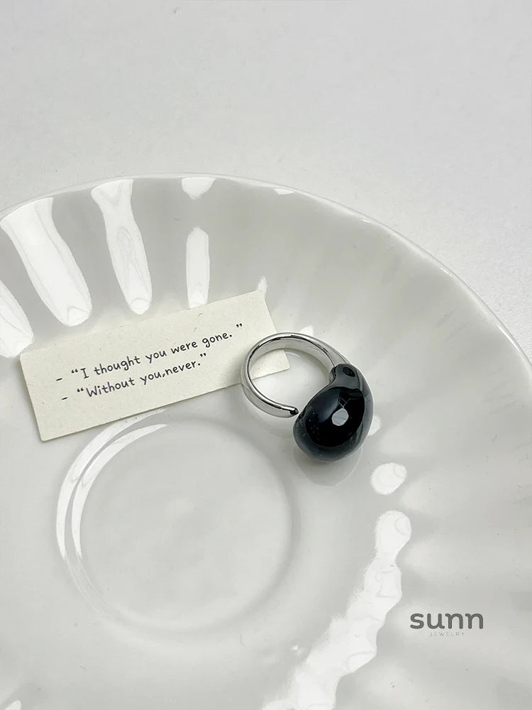 Seanna Teardrop Enamel Ring