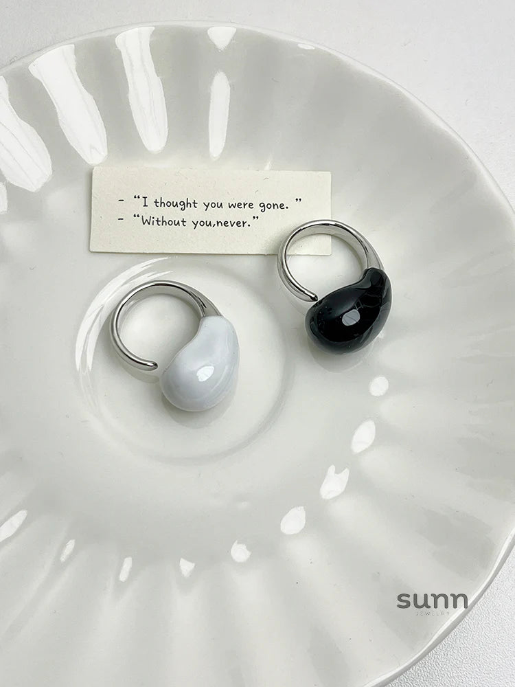 Seanna Teardrop Enamel Ring