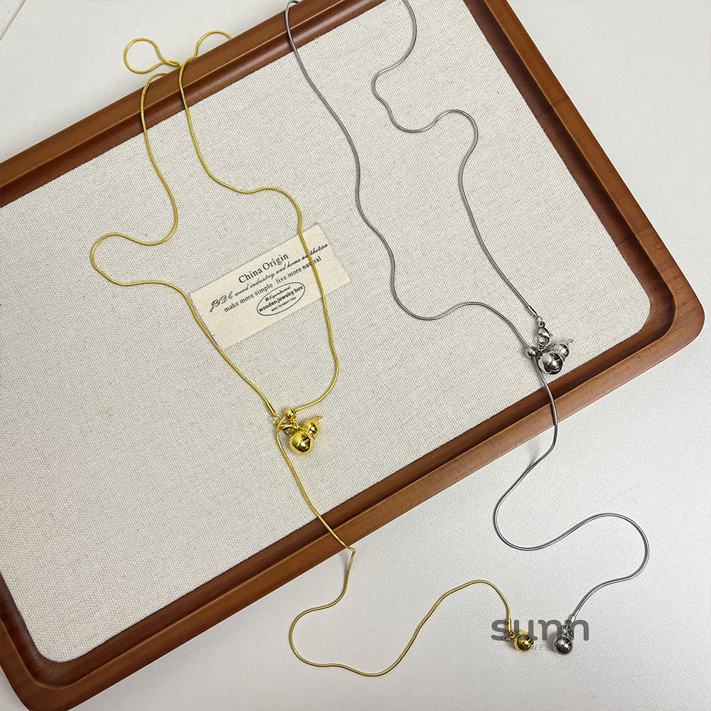 Sereen Metal Gourd Necklace [8DLPWTSY]