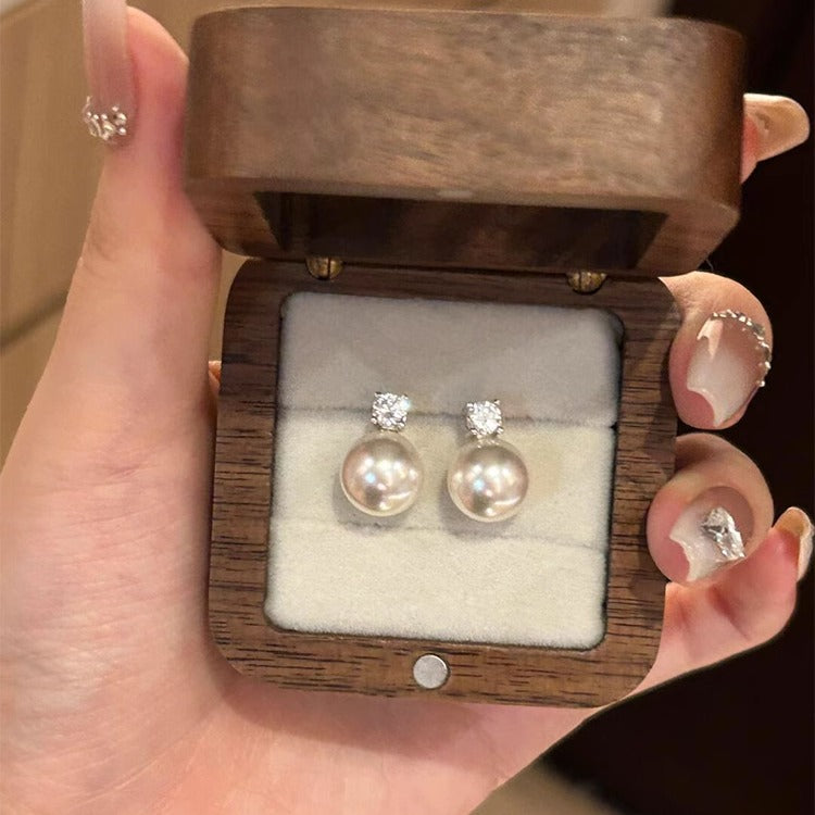 Serena Halo Pearl Earrings [JADXG6ST]