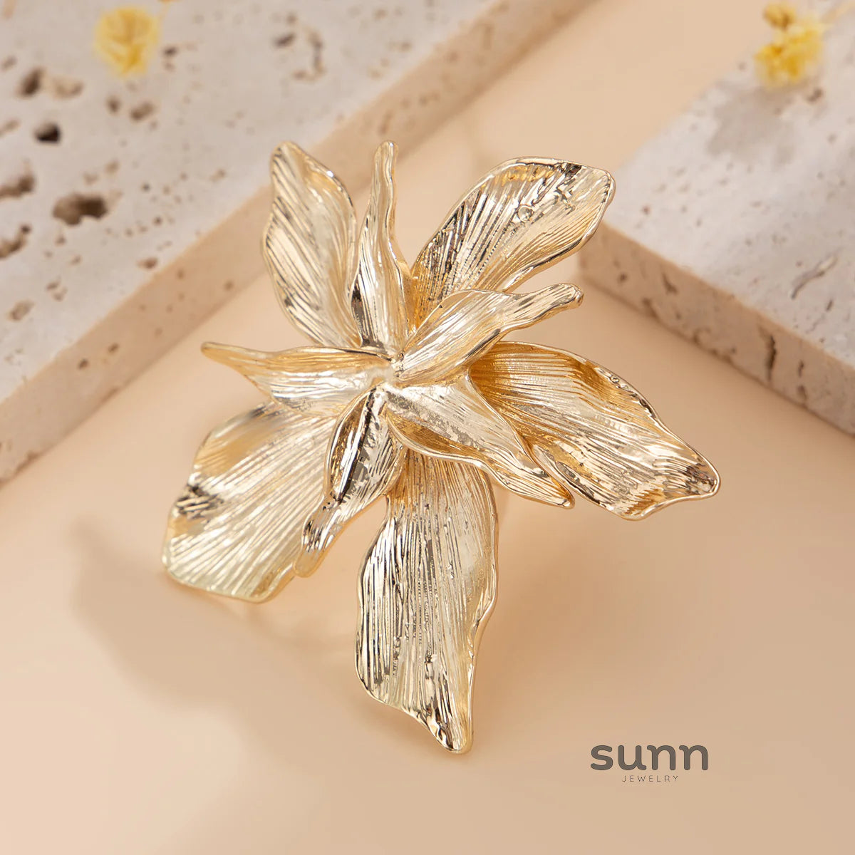 Serinity Dual Petal Ring