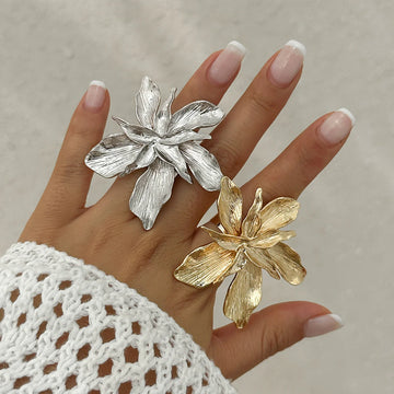 Serinity Dual Petal Ring