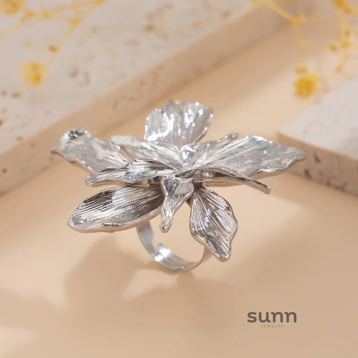 Serinity Dual Petal Ring
