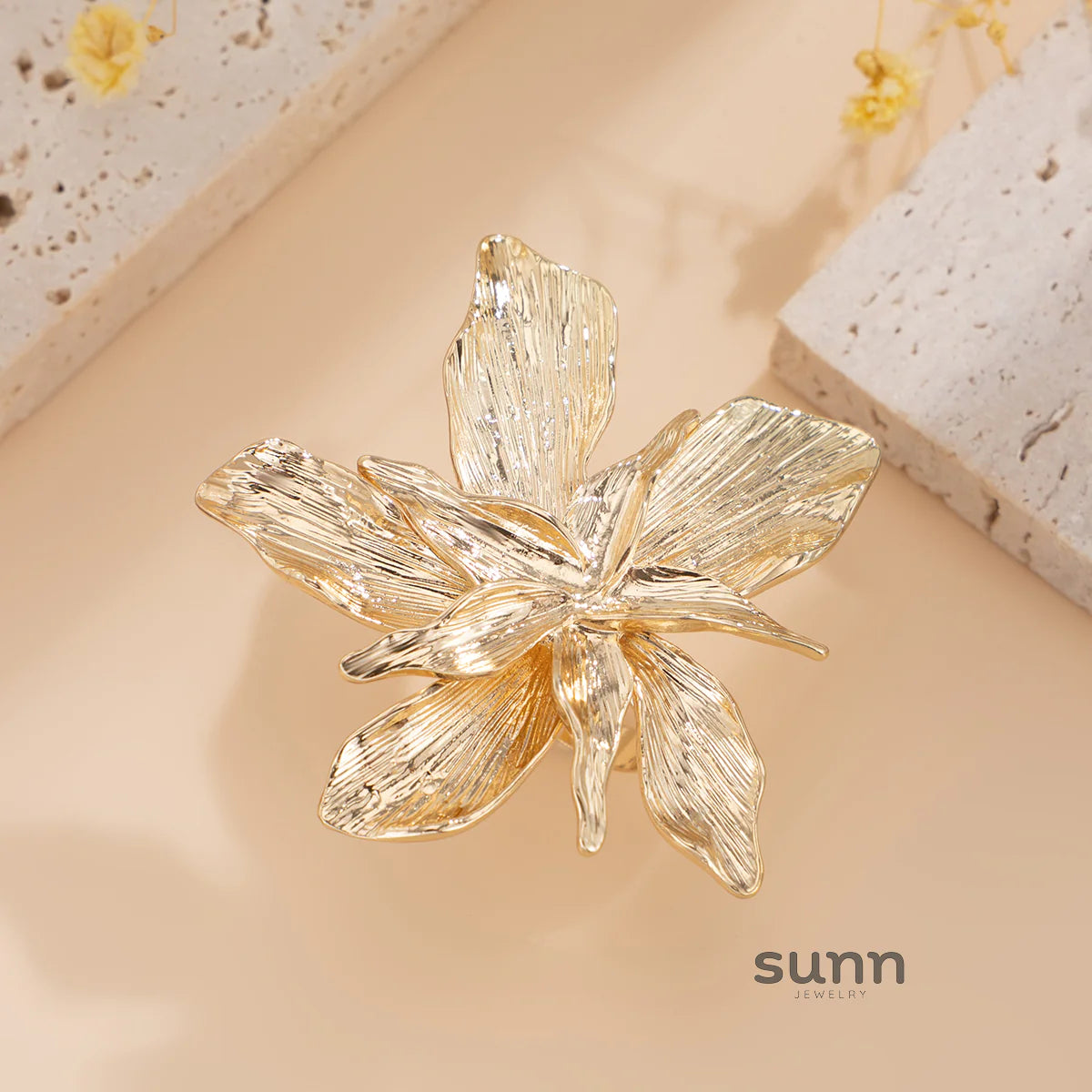 Serinity Dual Petal Ring
