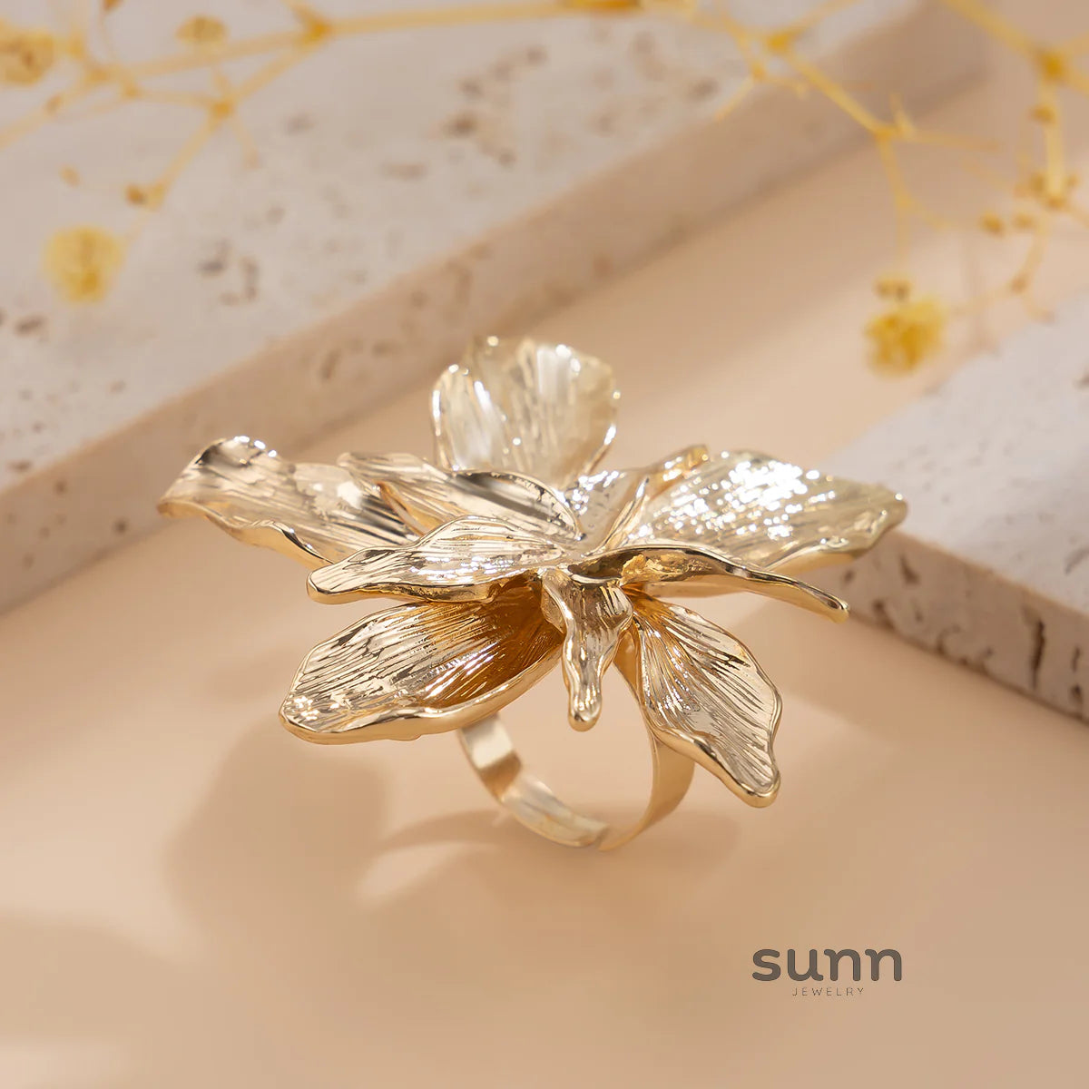 Serinity Dual Petal Ring