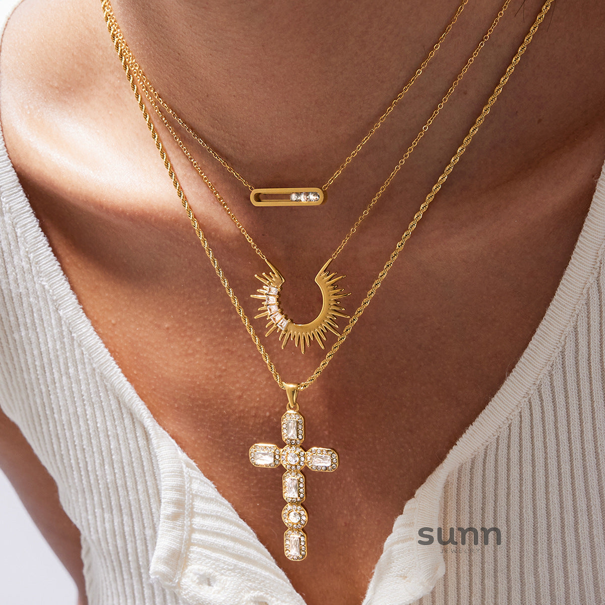 Shaina Rhinestone Interlocking Necklace [F9USUQ17]