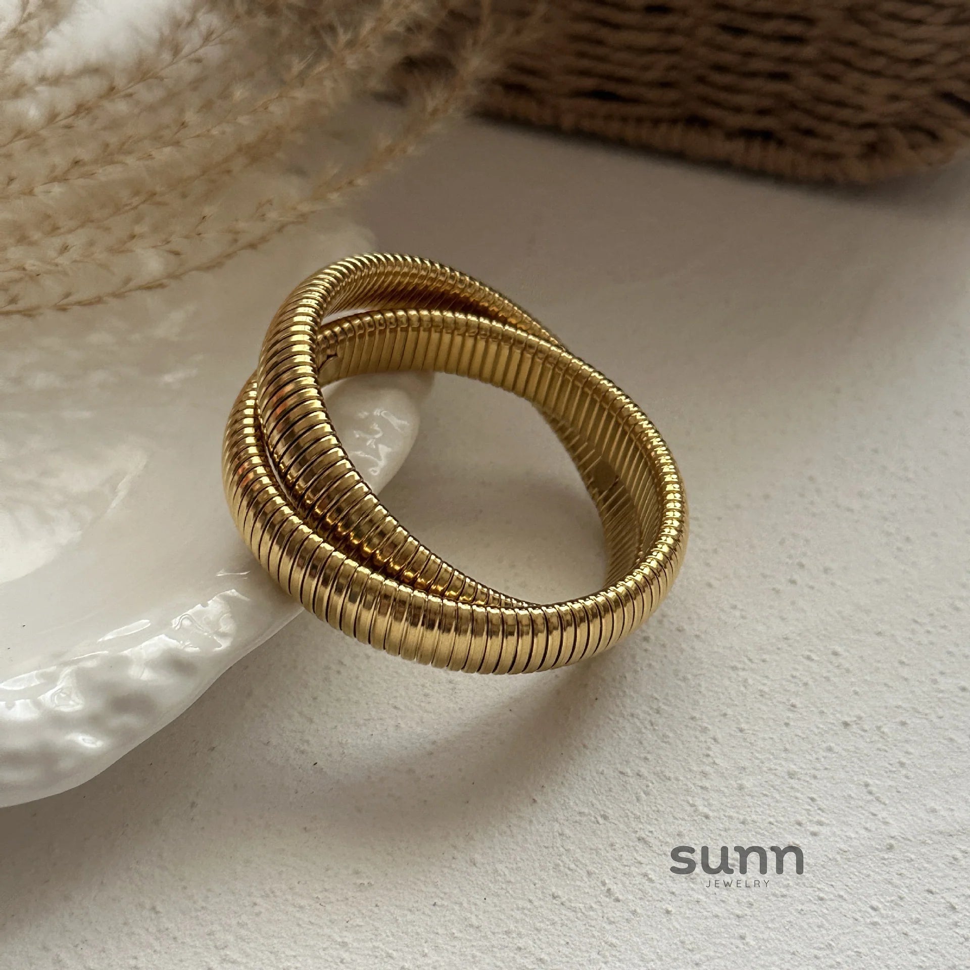 Shakira Sculptural Metal Cuff