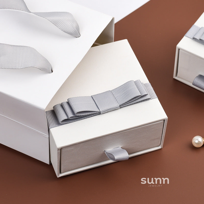 Shalom Bow Jewelry Drawer [Y3JS1D8I]