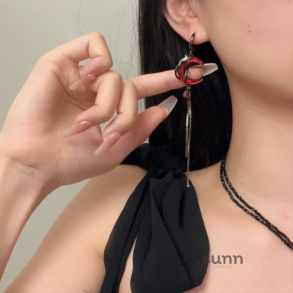 Shalom Red Zircon Crescent Earrings [OJJRPK49]