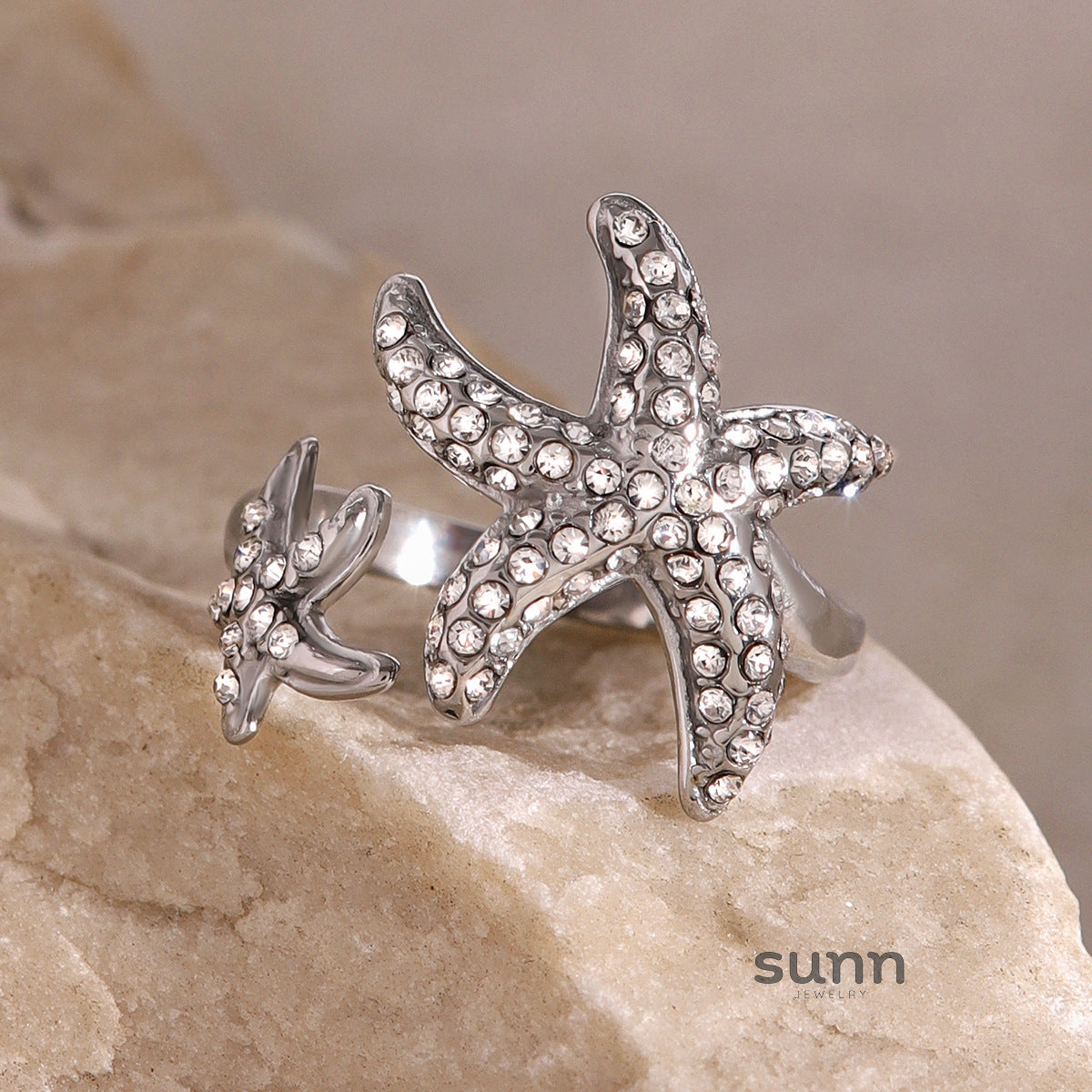 Shams Rhinestone Starfish Ring [LXV5L40H]