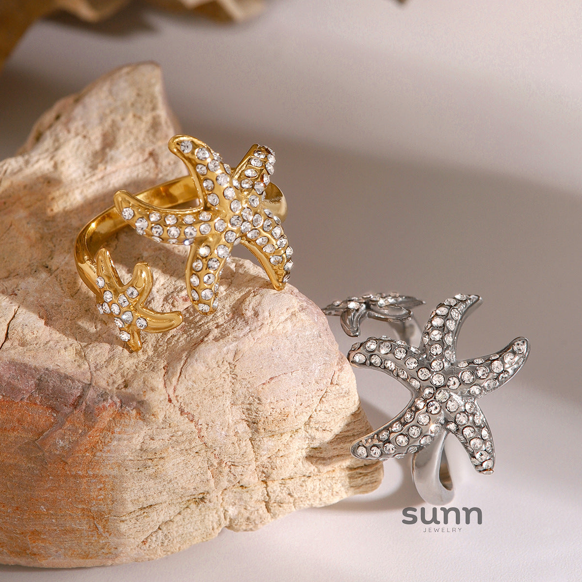 Shams Rhinestone Starfish Ring [BN6VSOFY]