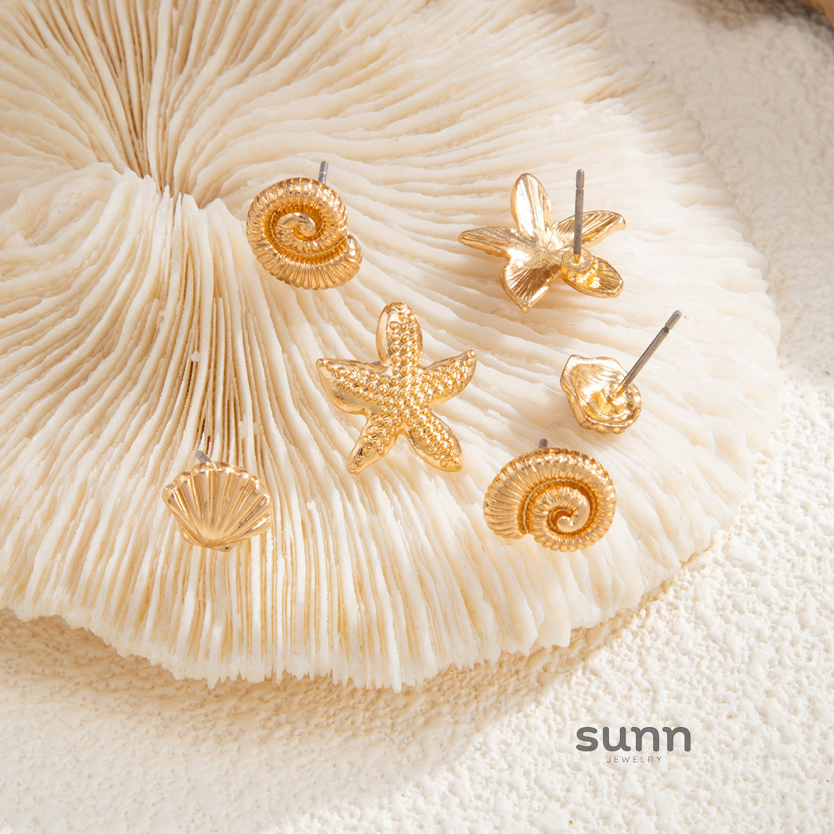Shana Ocean Charm Earring Set [R6FQD8YH]