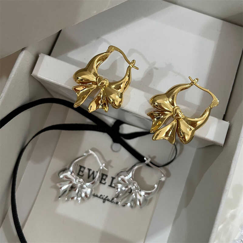 Sharlene Statement Bow Earrings [U7I39CLJ]