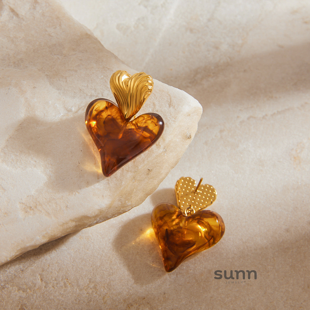 Shawna Sculptural Heart Earrings [PB0YQE3H]