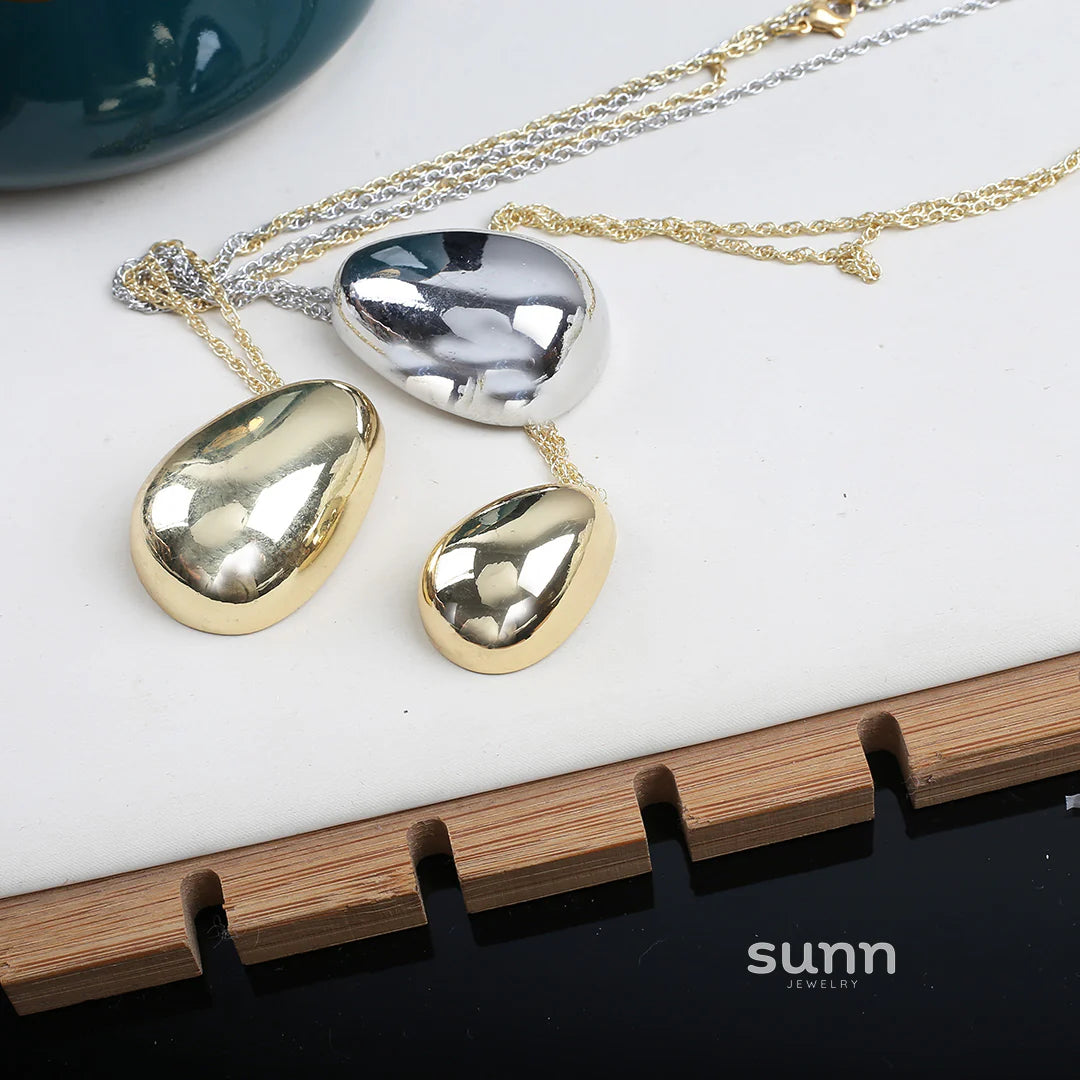 Shayne Fluid Teardrop Necklace