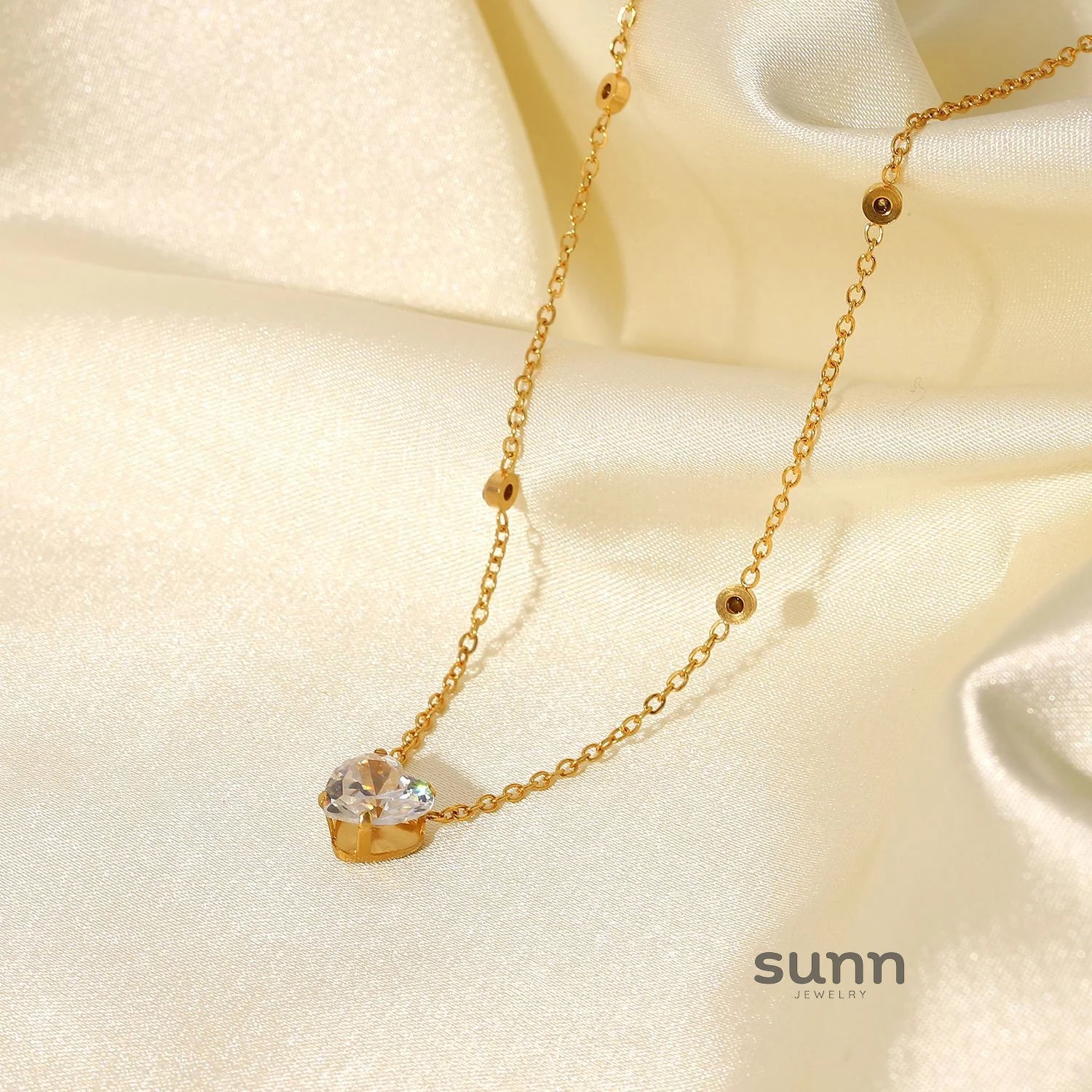 Shayne Zircon Heart Necklace