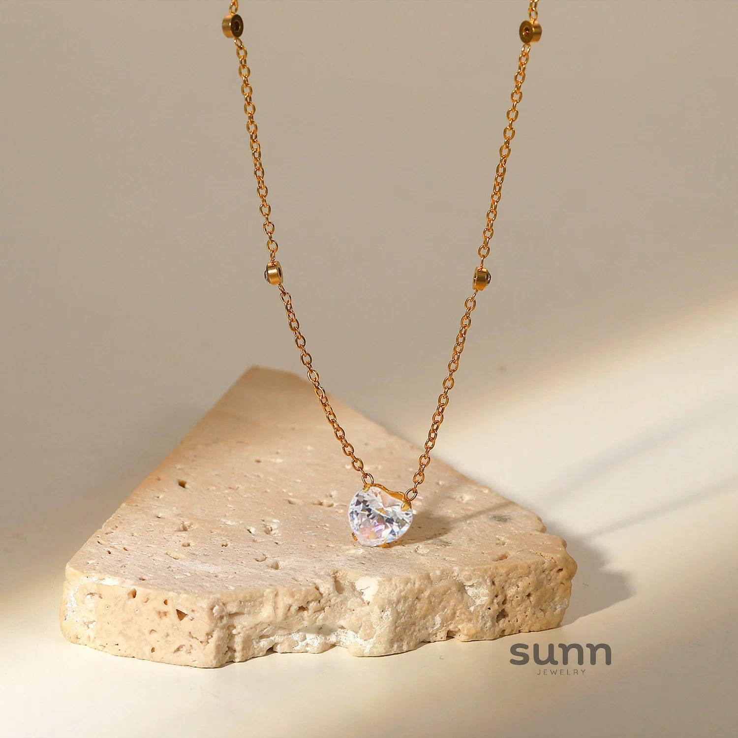 Shayne Zircon Heart Necklace