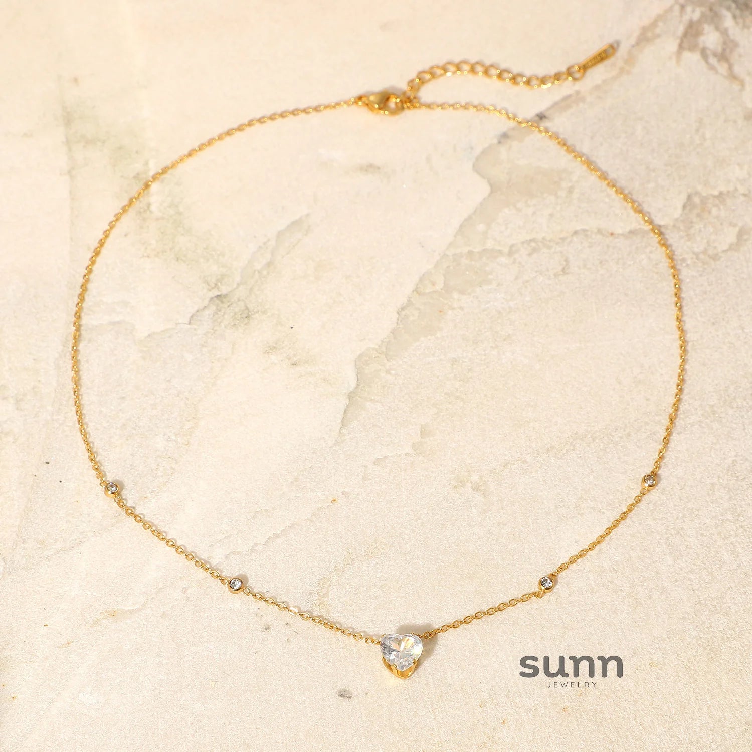 Shayne Zircon Heart Necklace