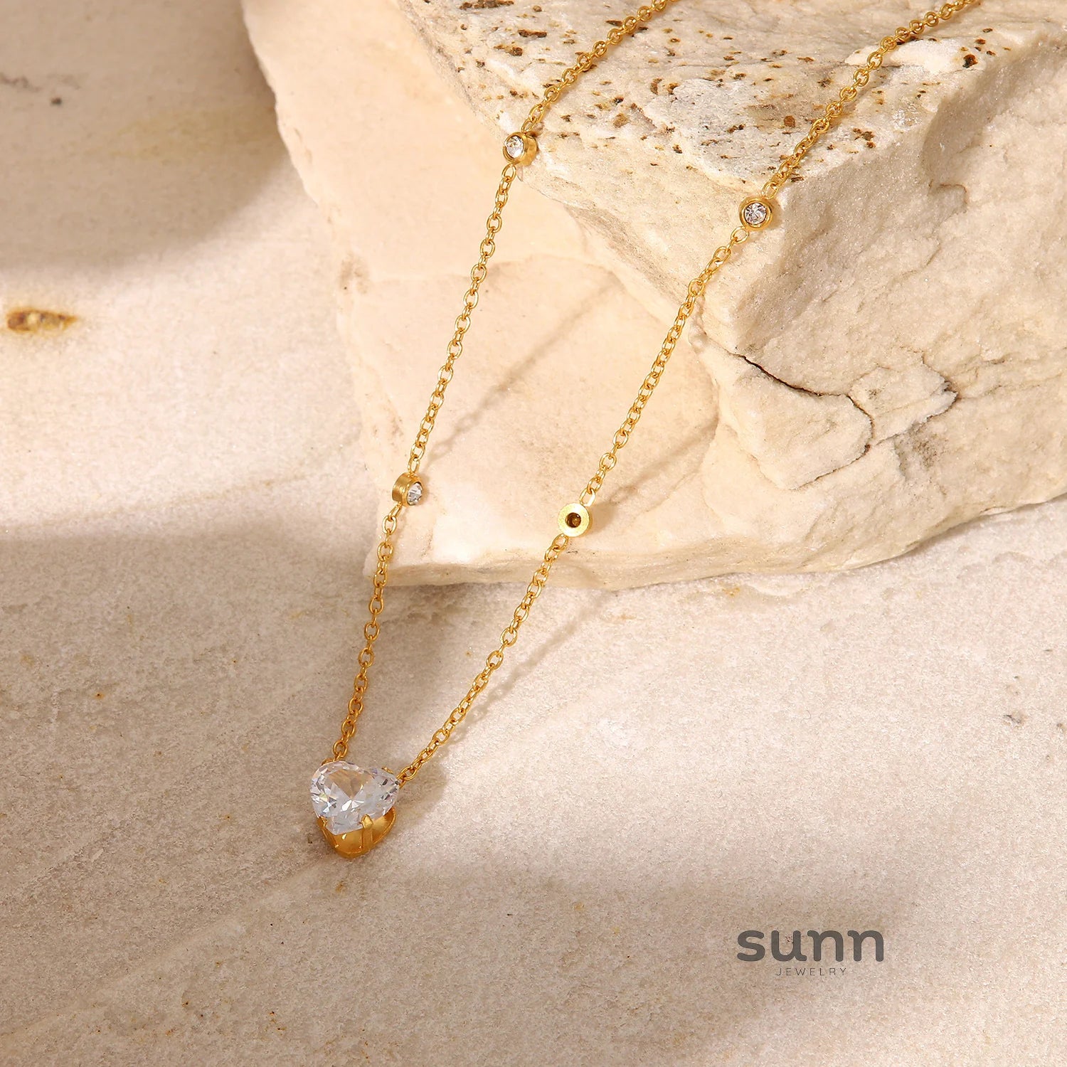 Shayne Zircon Heart Necklace
