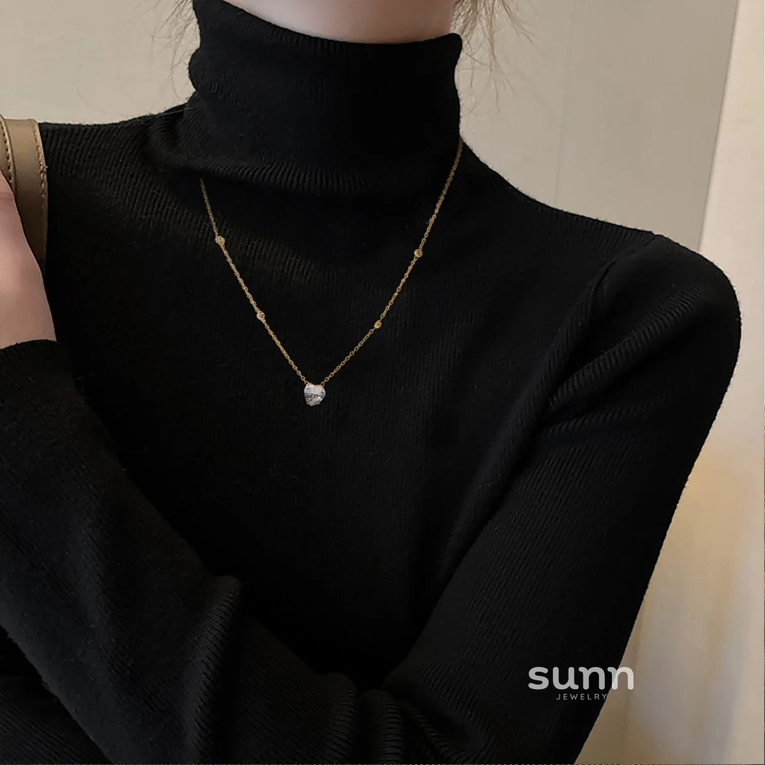 Shayne Zircon Heart Necklace