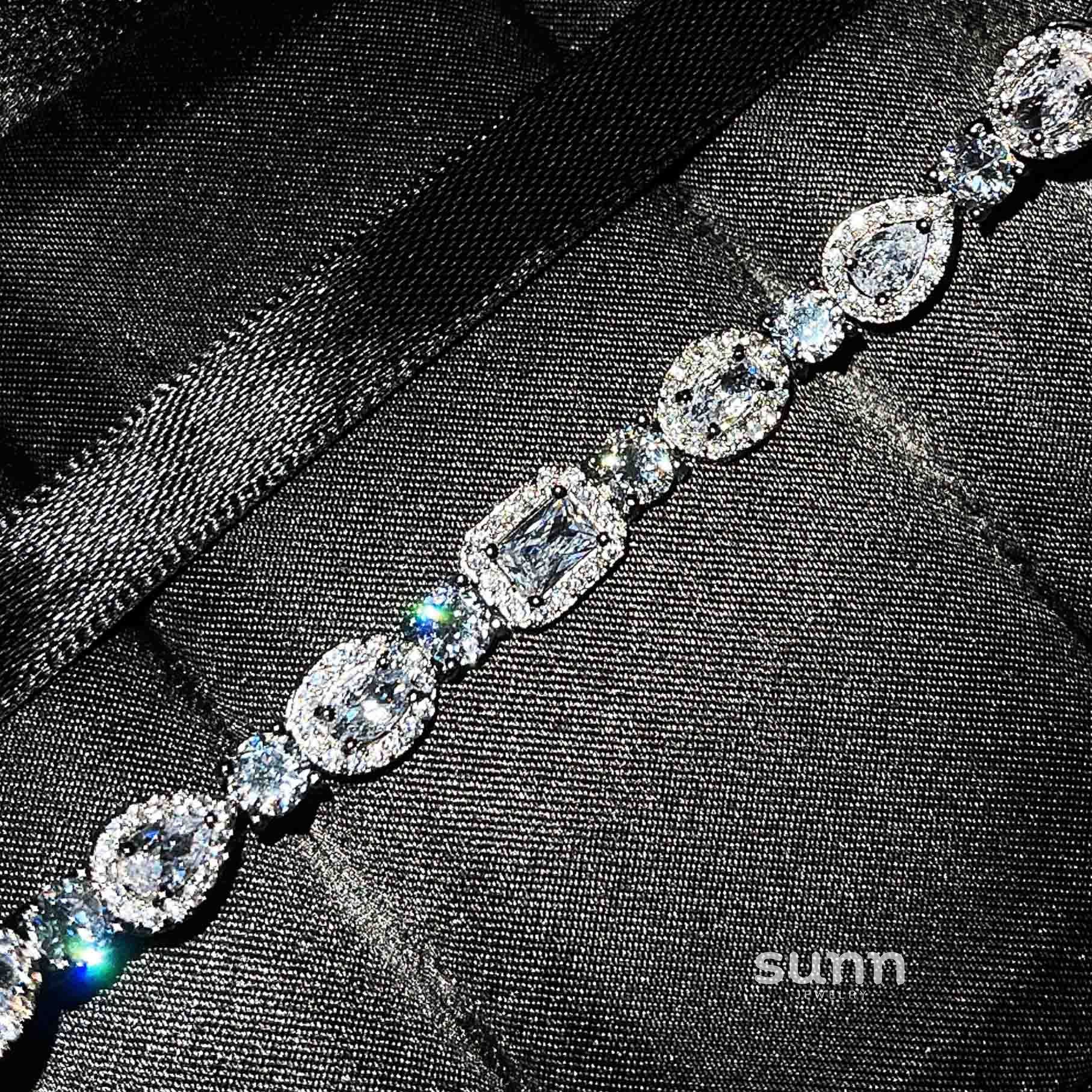 Sherlyn Geometric Crystal Bracelet [TKO03OEV]