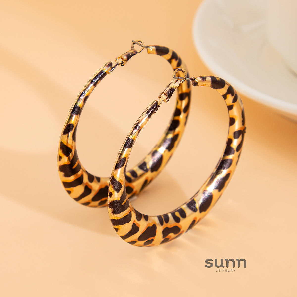 Sherlyn Leopard Print Hoop Earrings [BK1RWF0D]