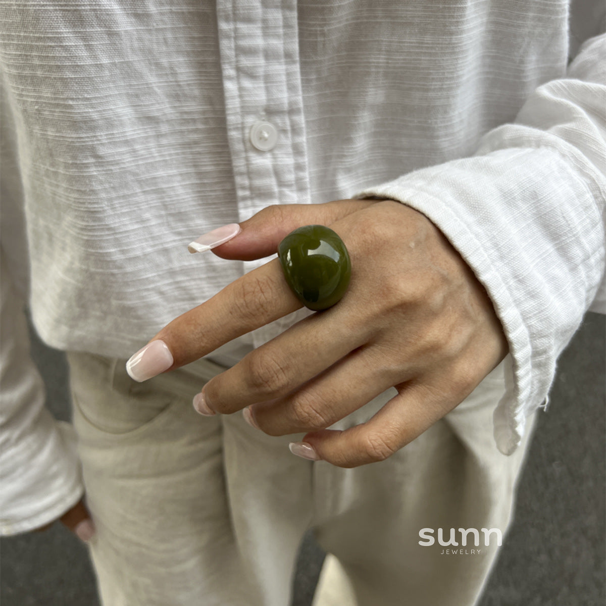 Shiloh Chunky Resin Ring [TNAM5A23]