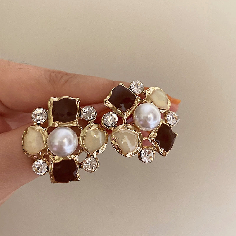 Shivani Irregular Pearl Earrings [12TWF9DC]