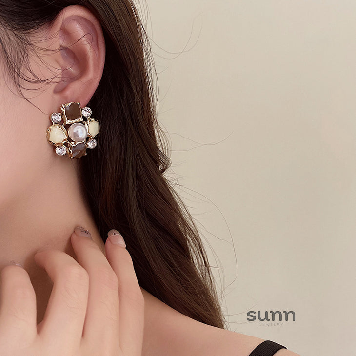 Shivani Irregular Pearl Earrings [VODM21FF]