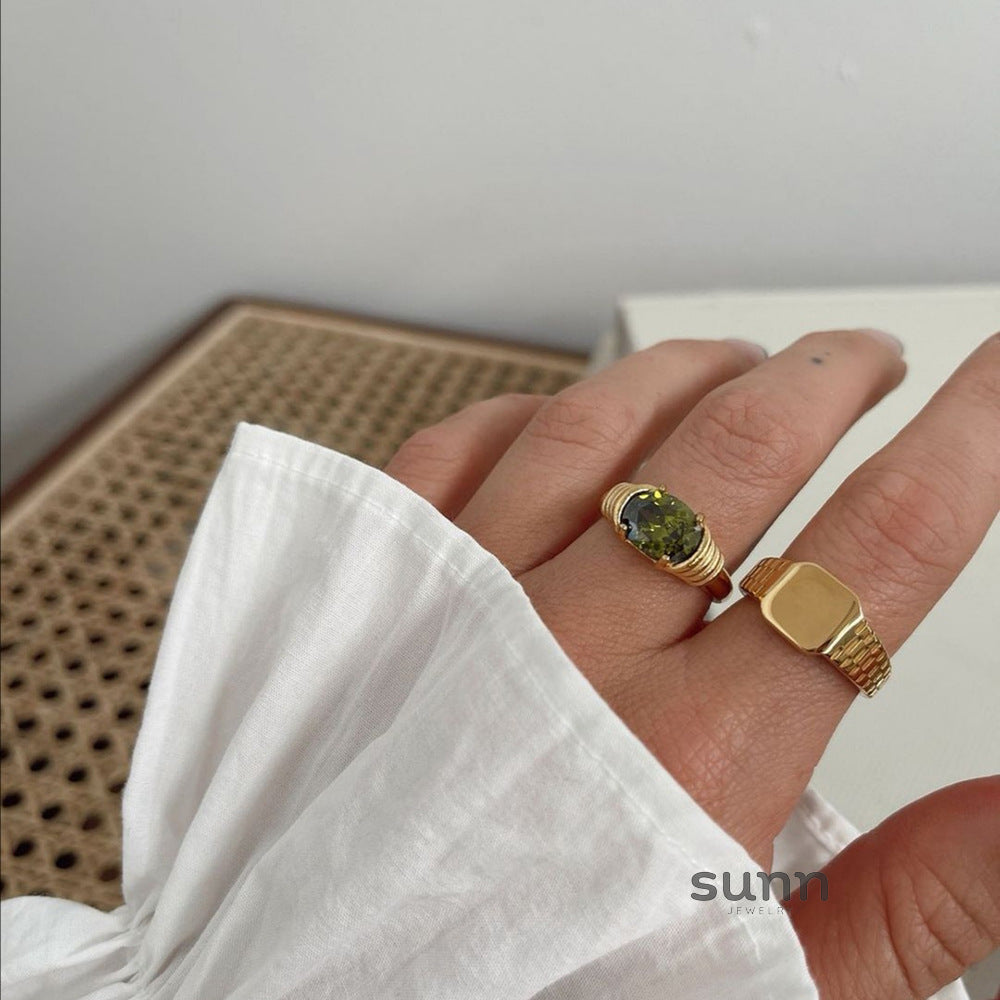 Shoshana Oval Zircon Ring [POGK5KO4]