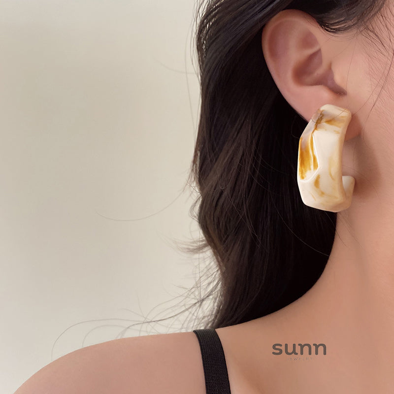Shoshana Sculptural Drop Earrings [J426SEBS]