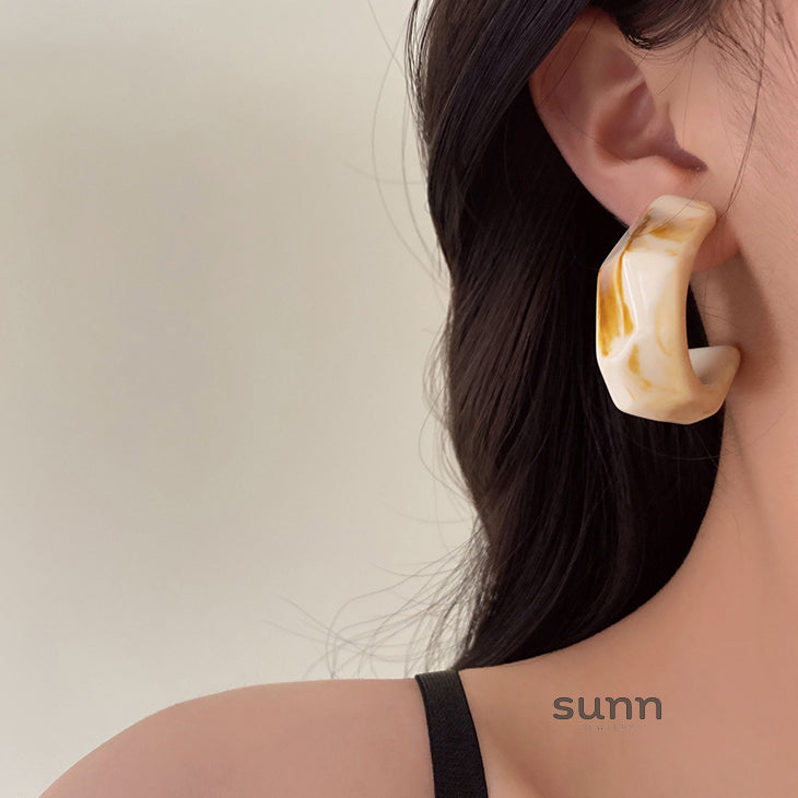 Shoshana Sculptural Drop Earrings [K28JXU9K]