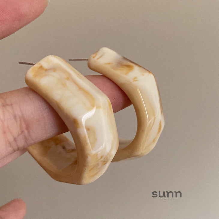 Shoshana Sculptural Drop Earrings [8151LS26]