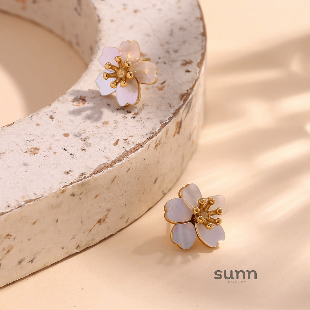 Shyann Blossom Stud Earrings [0HJSGX1W]