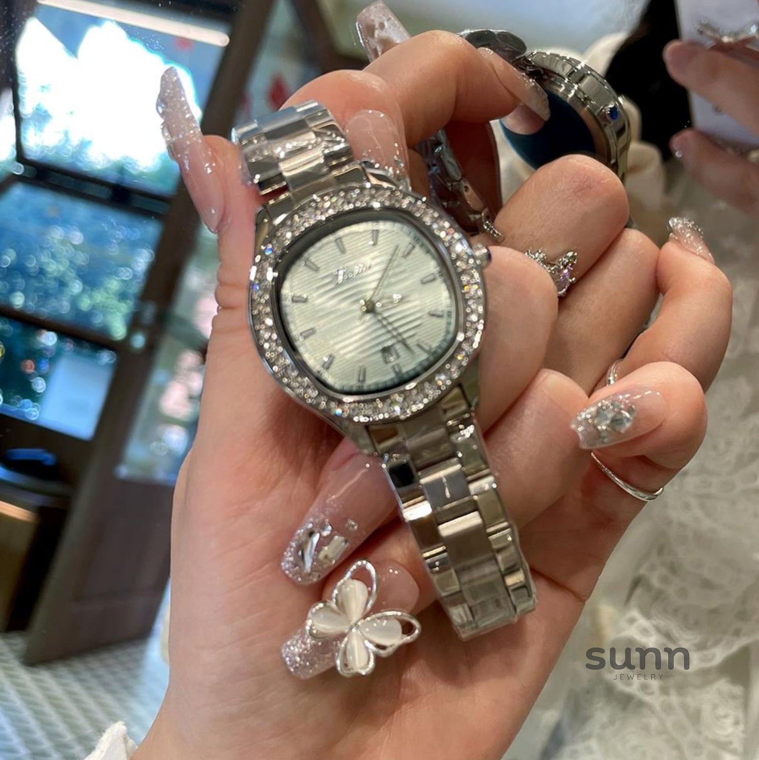 Sia Pave Nautilus Watch [5DHQ9329]