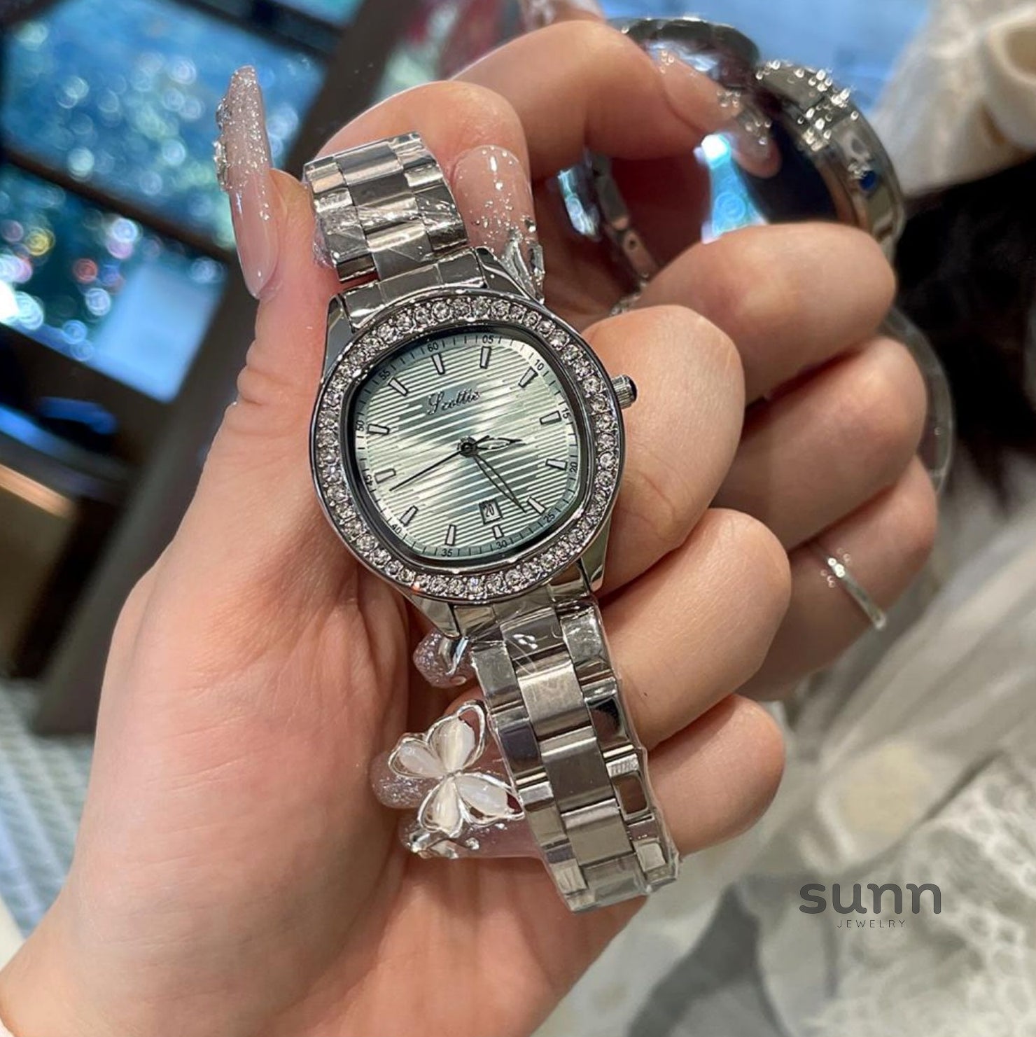 Sia Pave Nautilus Watch [NREE6QWS]