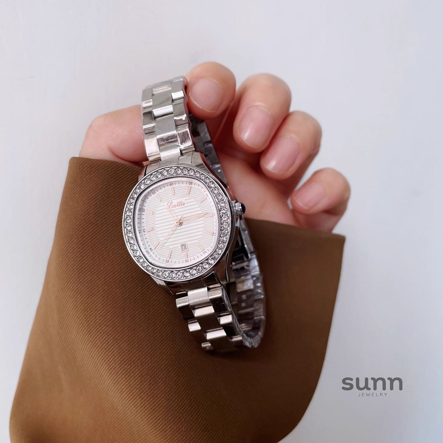 Sia Pave Nautilus Watch [NOGVMOX3]