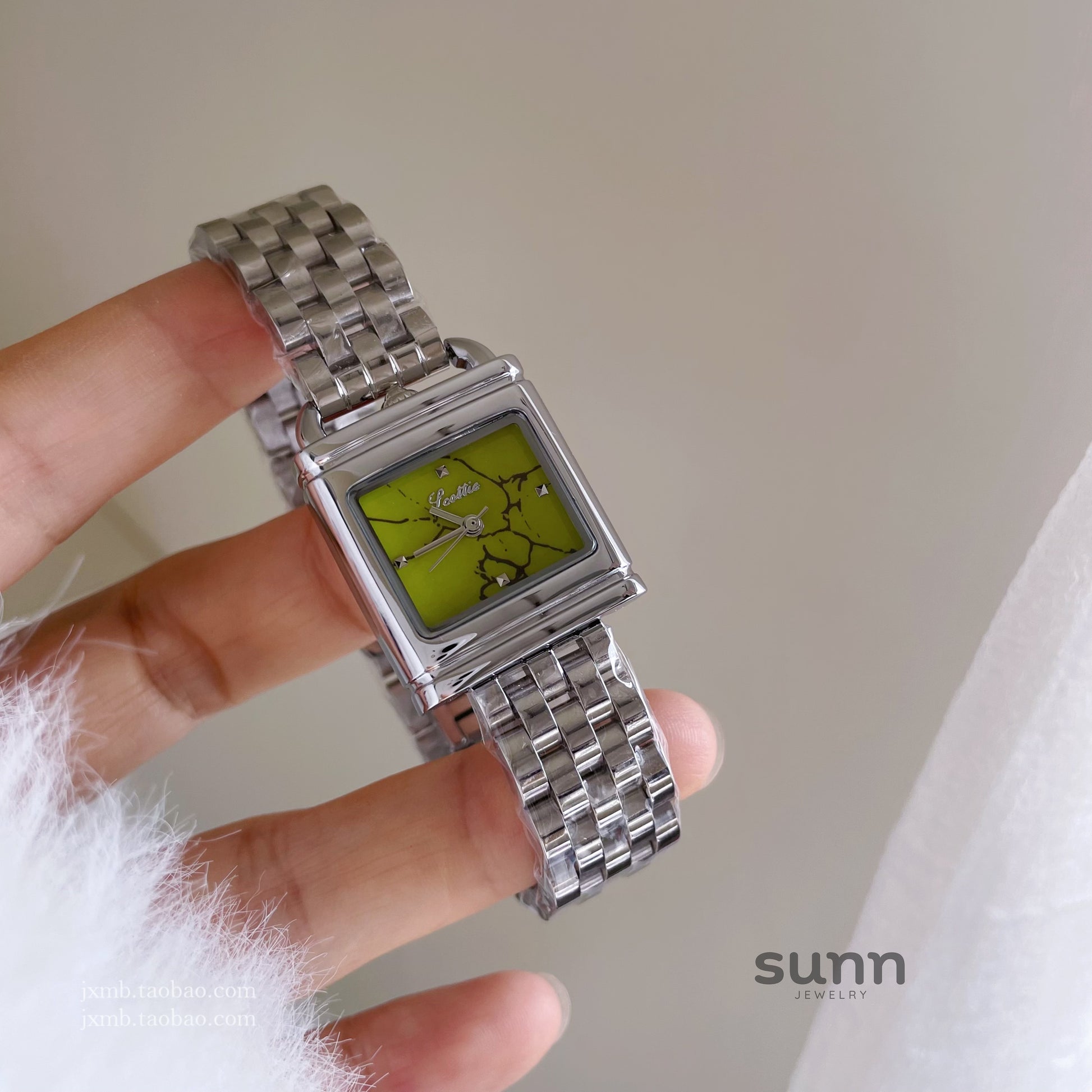Sienna Emerald Square Watch [QZSMMX6N]