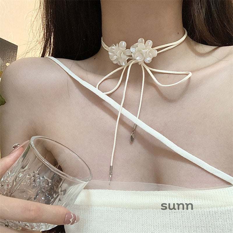 Silver Floral Ribbon Choker