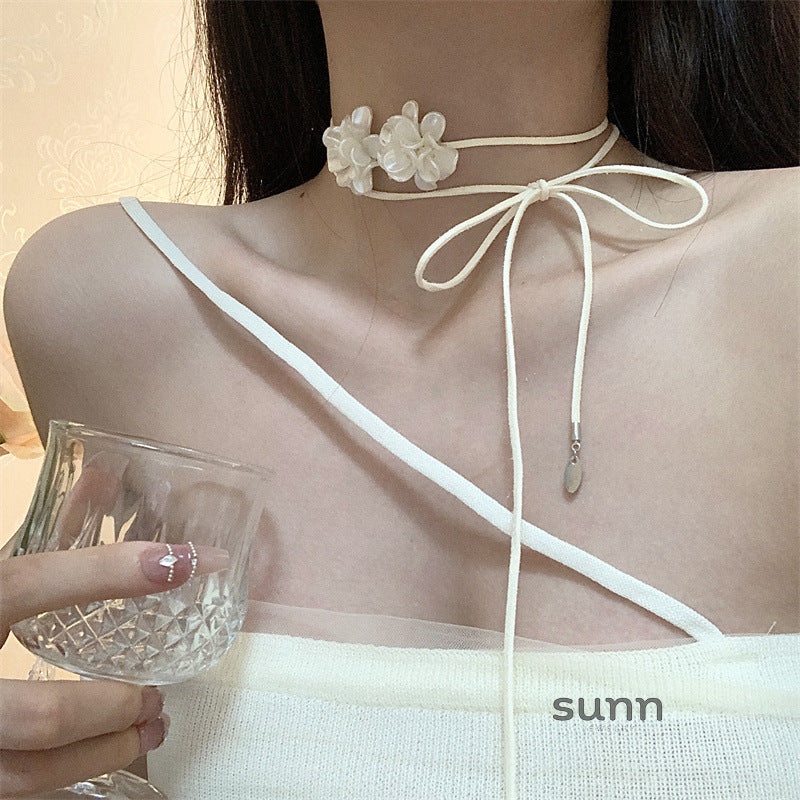Silver Floral Ribbon Choker