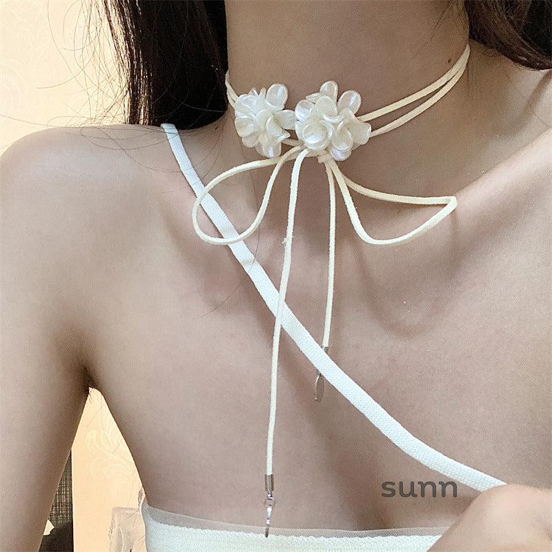 Silver Floral Ribbon Choker