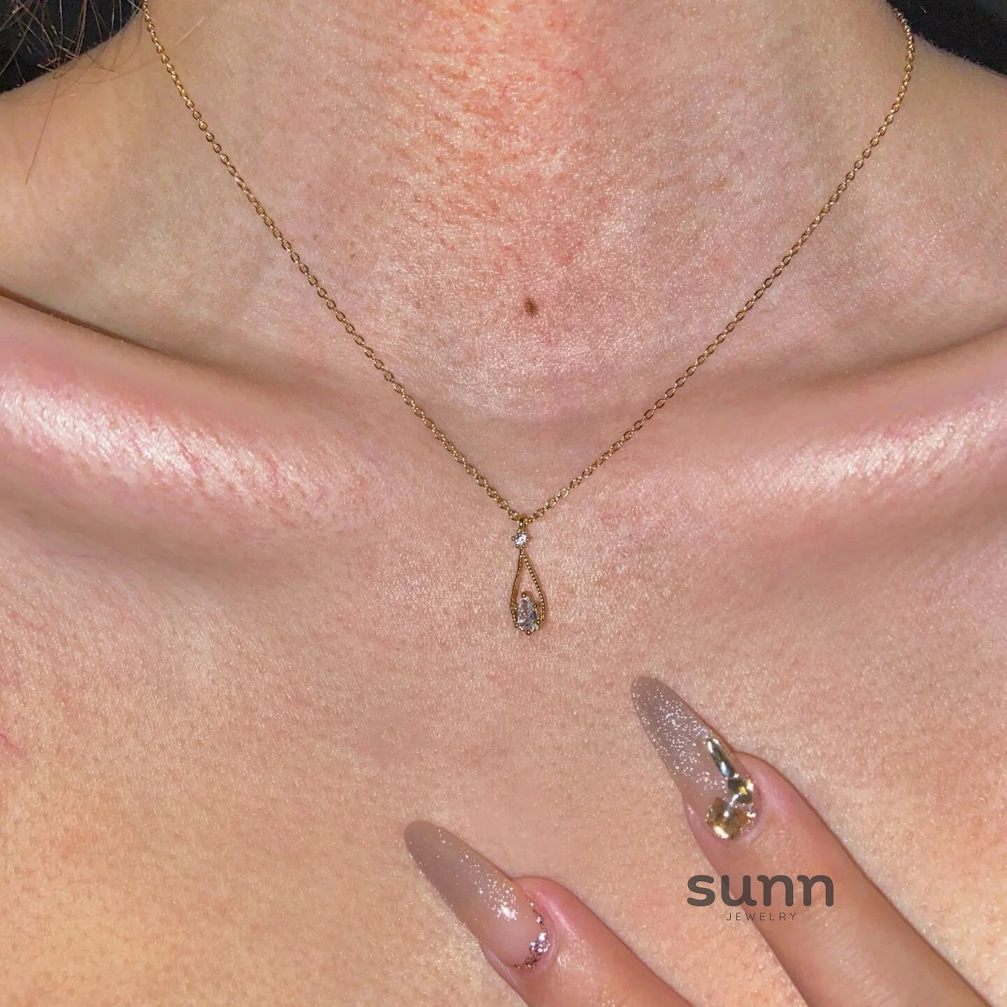 Silvia Mother-of-Pearl Teardrop Necklace