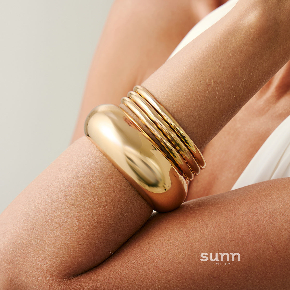 Simran Irregular Bangle Set [65E0ERWW]