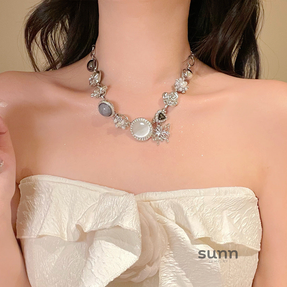 Sitara Butterfly Cat's Eye Choker [AAA3W38I]