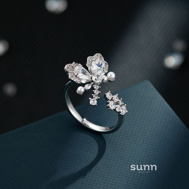 Siyona Delicate Butterfly Open Ring [SETBOFCS]